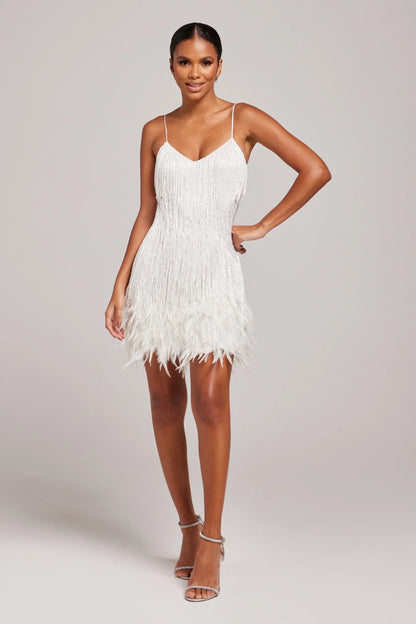 Sorvaya™ | Glamouröses Federkleid