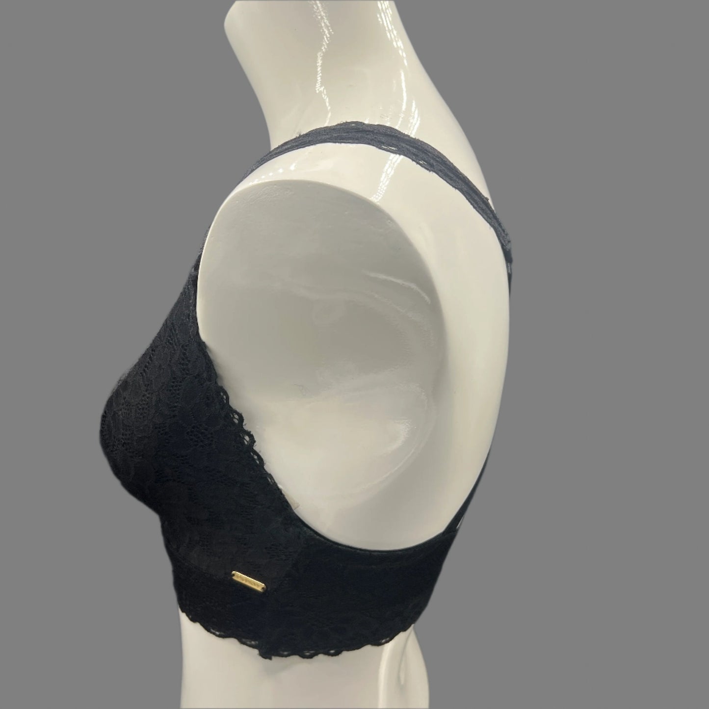 Losha Curvy Doppellagiges Bralette aus durchgehender Spitze – Schwarz