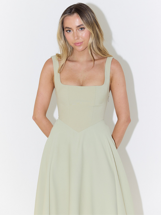 Lucinda™ | Kleid in purpurroter Eleganz