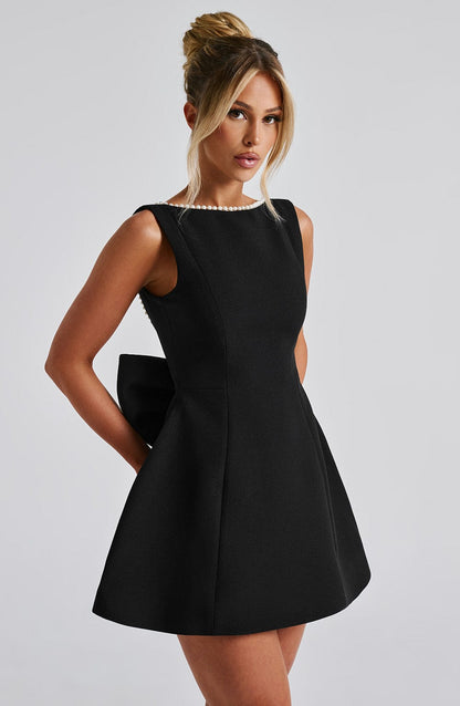 Gliona™ | Kleid mit Perlenbindung