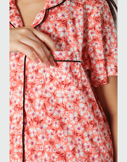 Siesta Baumwoll-Hemd- und Pyjama-Set mit Knopfleiste – Blumenmuster Pfirsich