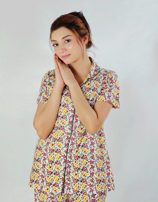 Siesta Baumwoll-Hemd- und Pyjama-Set mit Knopfleiste – Frühlingsweiß